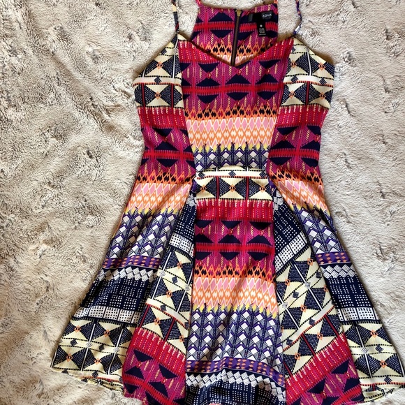 AQUA pattered mini dress, fit and flare, size XS - Picture 3 of 5